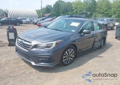 2019 Subaru Legacy 2.5I Premium z USA, uszkodzony, nr VIN 4S3BNAF64K3006946
